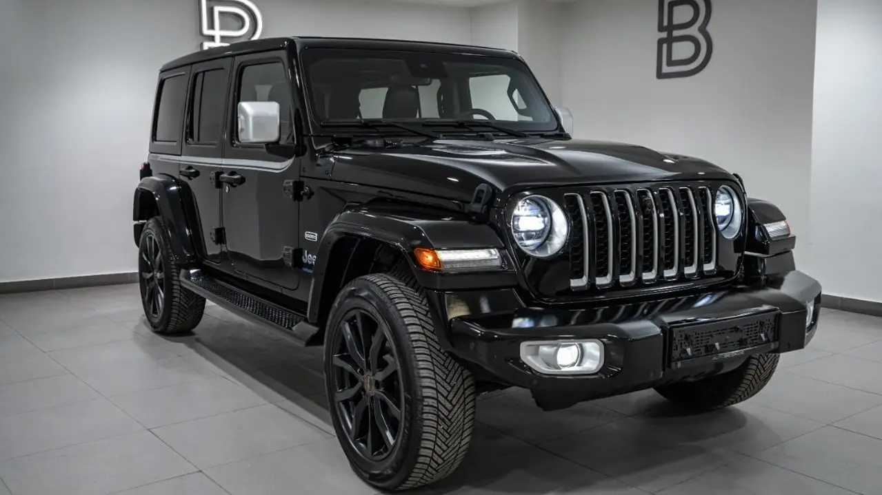 https://cdn.autoq.gr/websites/autobesikos.gr/images/vehicles/7340/3a012b61-17bf-4491-bc9f-6d5020f05ec9.jpg