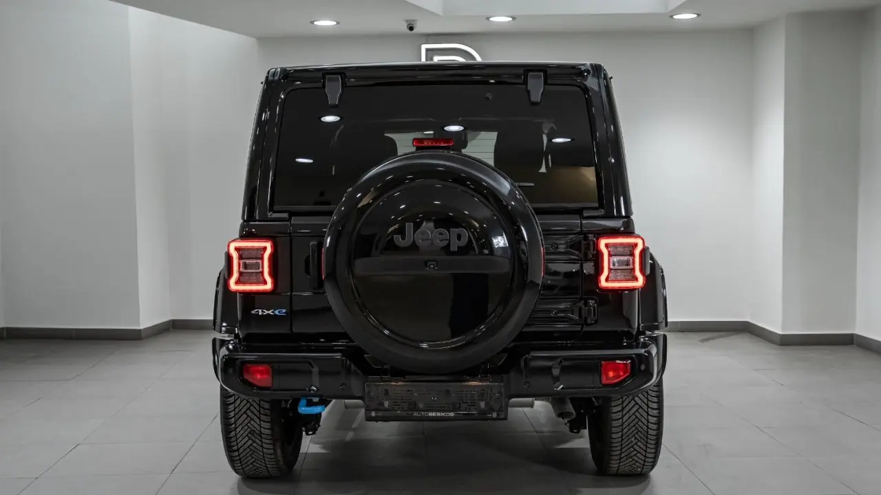 https://cdn.autoq.gr/websites/autobesikos.gr/images/vehicles/7340/81f41c50-bcb6-438a-9f42-10aa1a2ec789.jpg