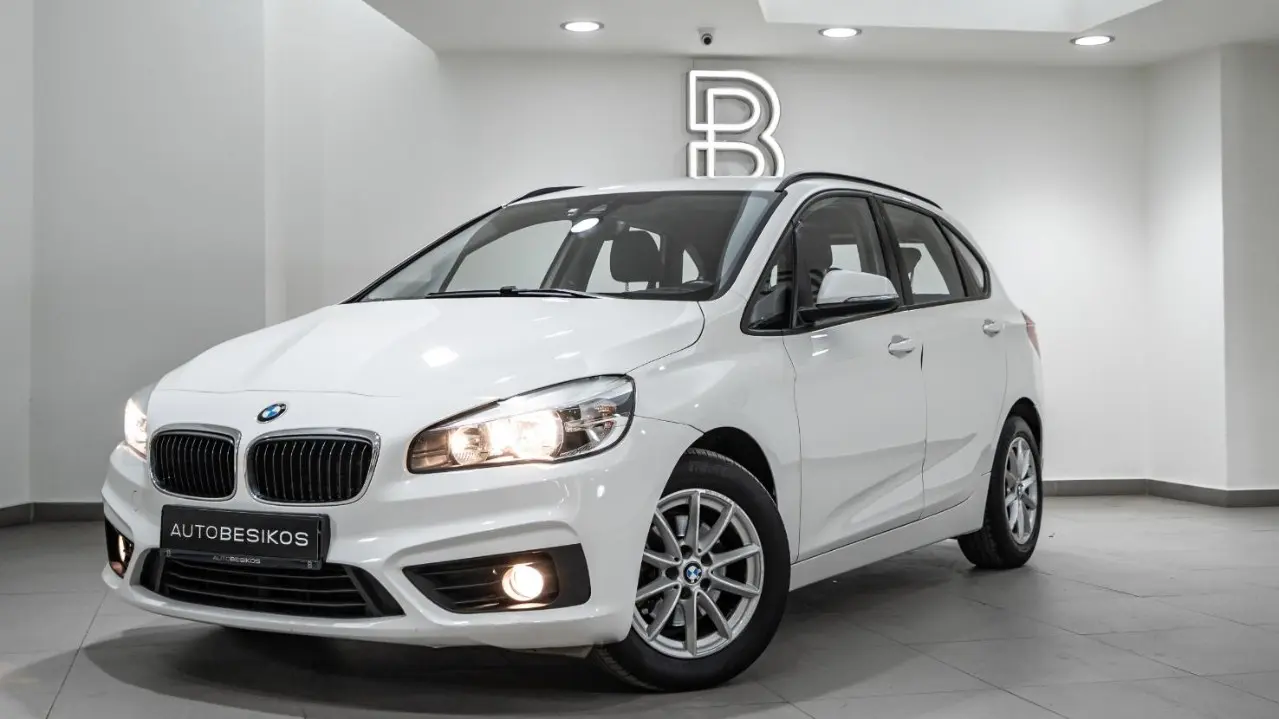 BMW 2 Series - View 2