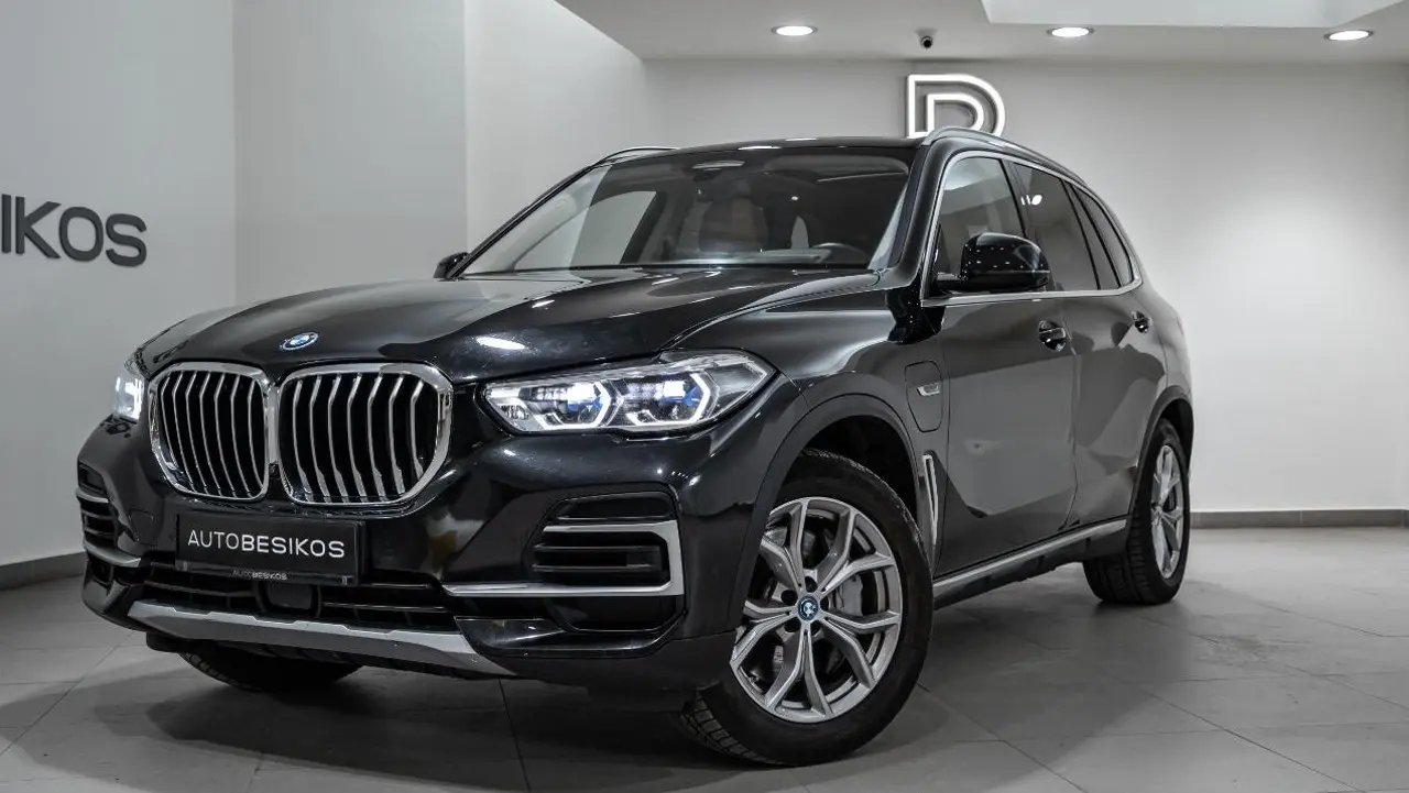 BMW X5 - View 2