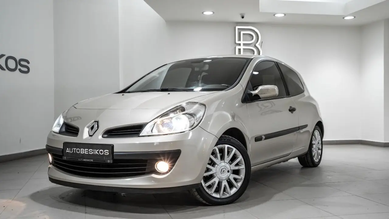 Renault Clio - View 2