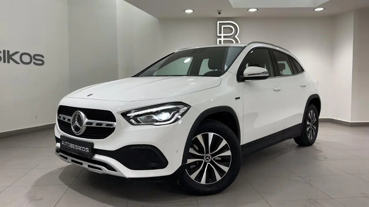 Mercedes-Benz GLA - View 2