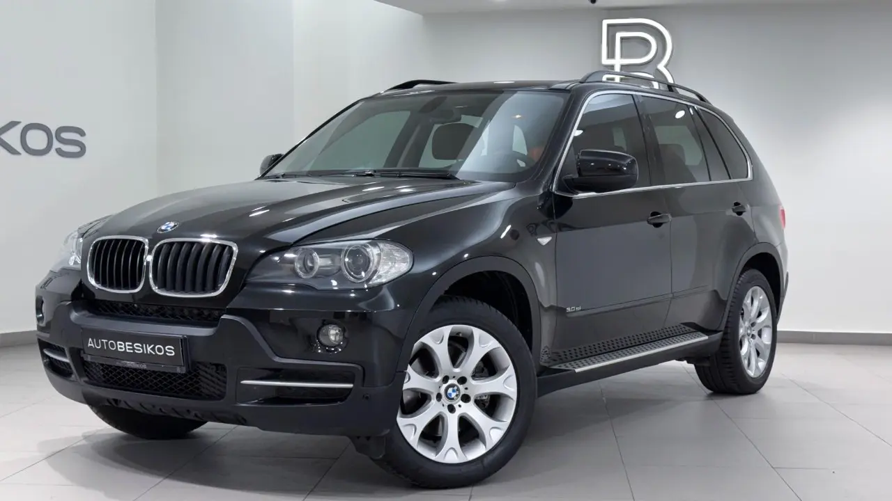 BMW X5 - View 3