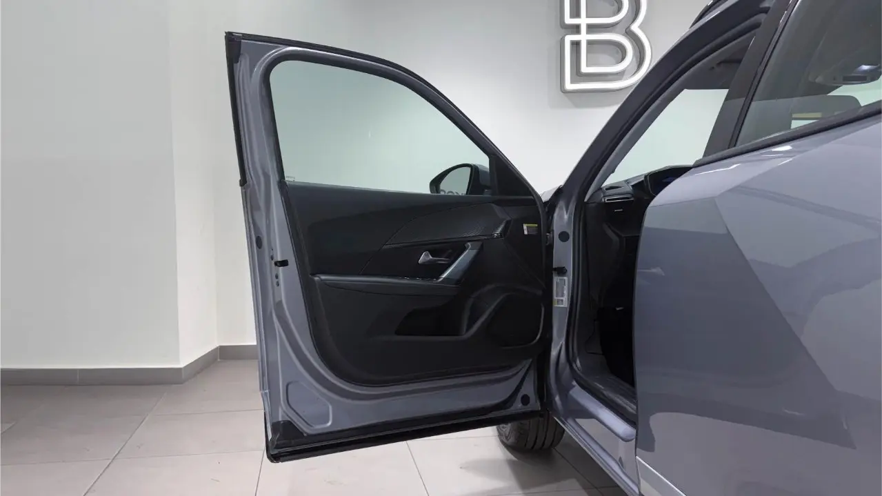 https://cdn.autoq.gr/websites/autobesikos.gr/images/vehicles/7485/18e6c045-38e4-41f2-a843-b408ff189e9c.jpg