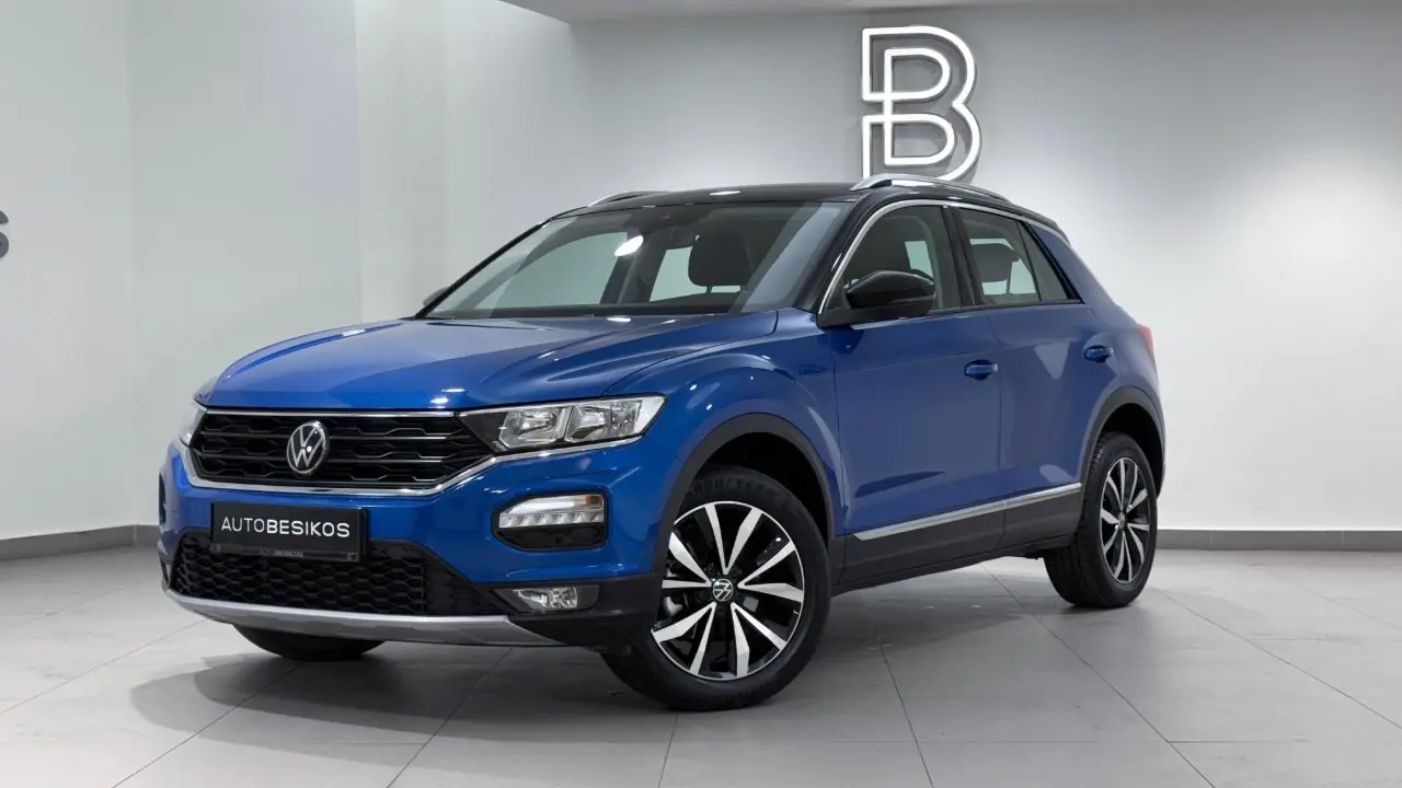Volkswagen T-Roc - View 2