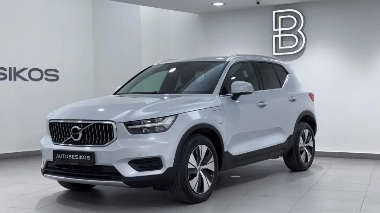 Volvo XC40 - View 3