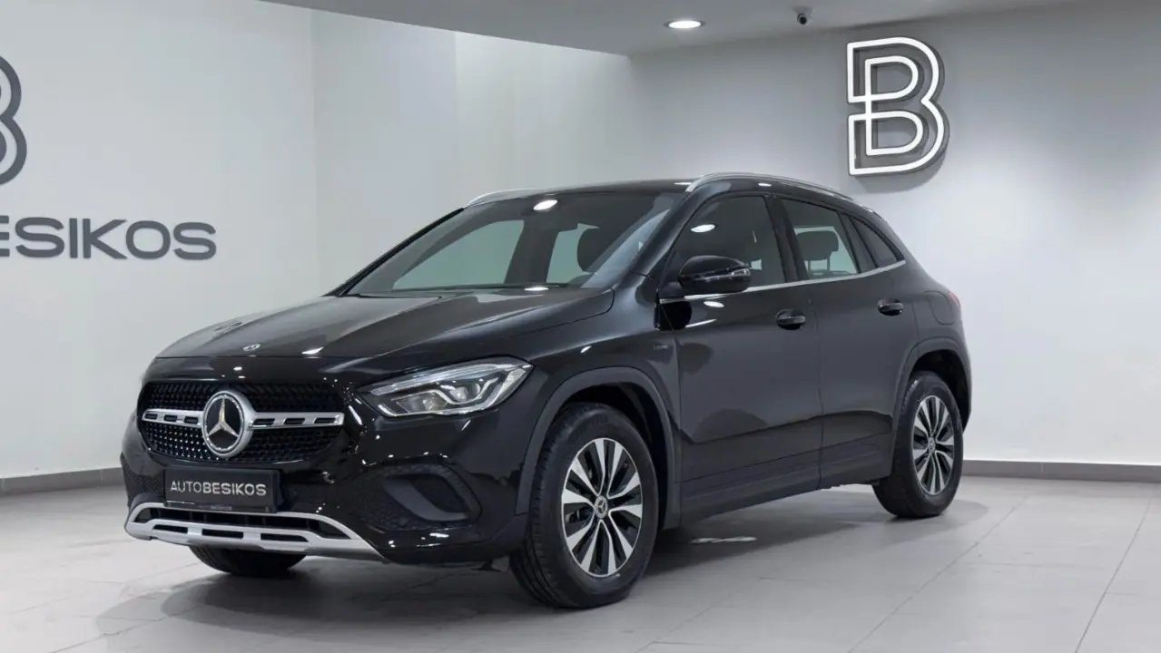 Mercedes-Benz GLA - View 3
