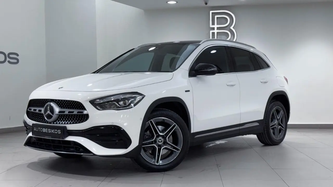 Mercedes-Benz GLA - View 2