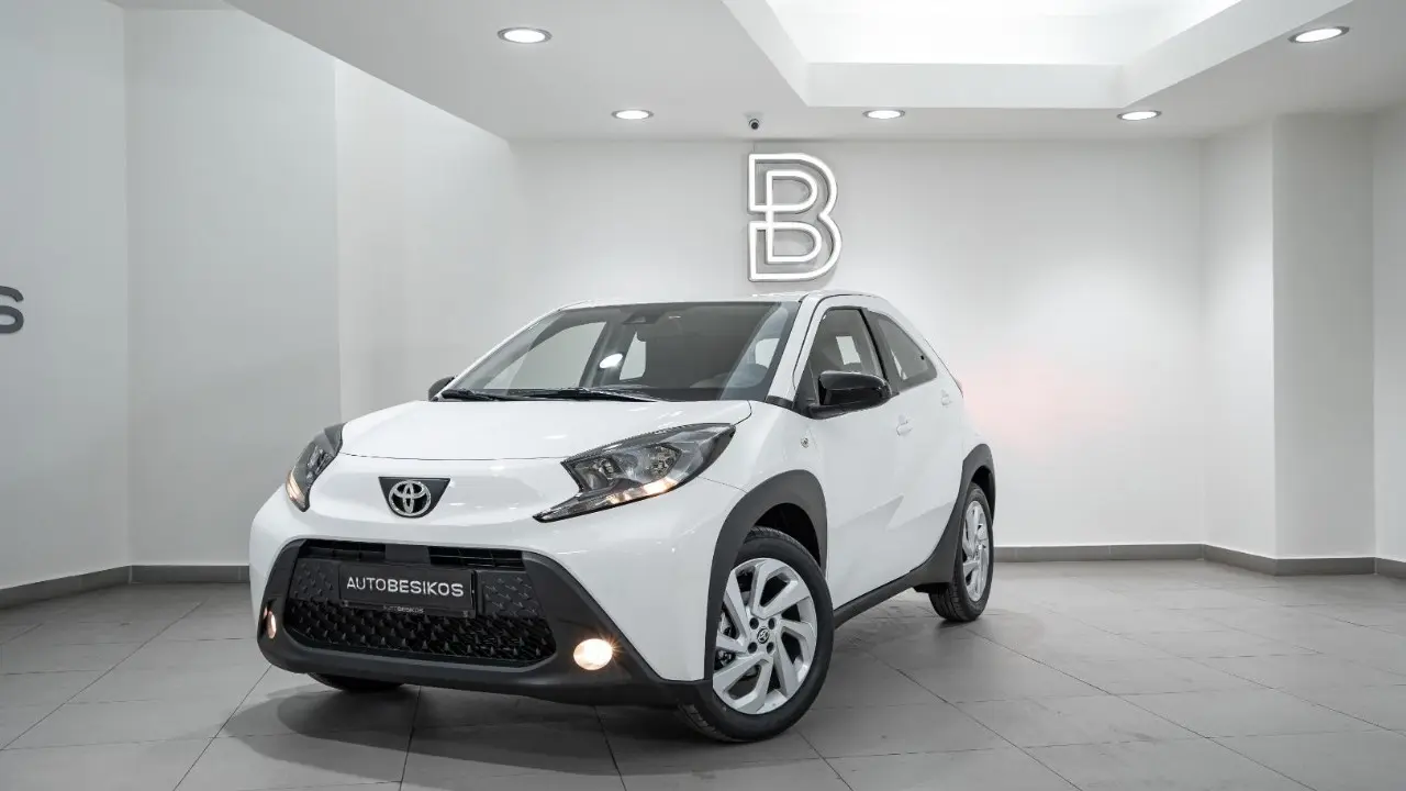Toyota Aygo X - View 2