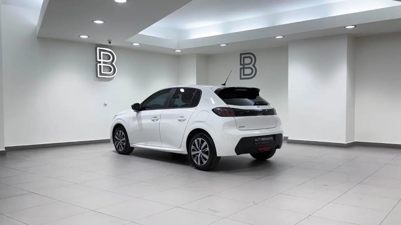 Peugeot 208 - View 3