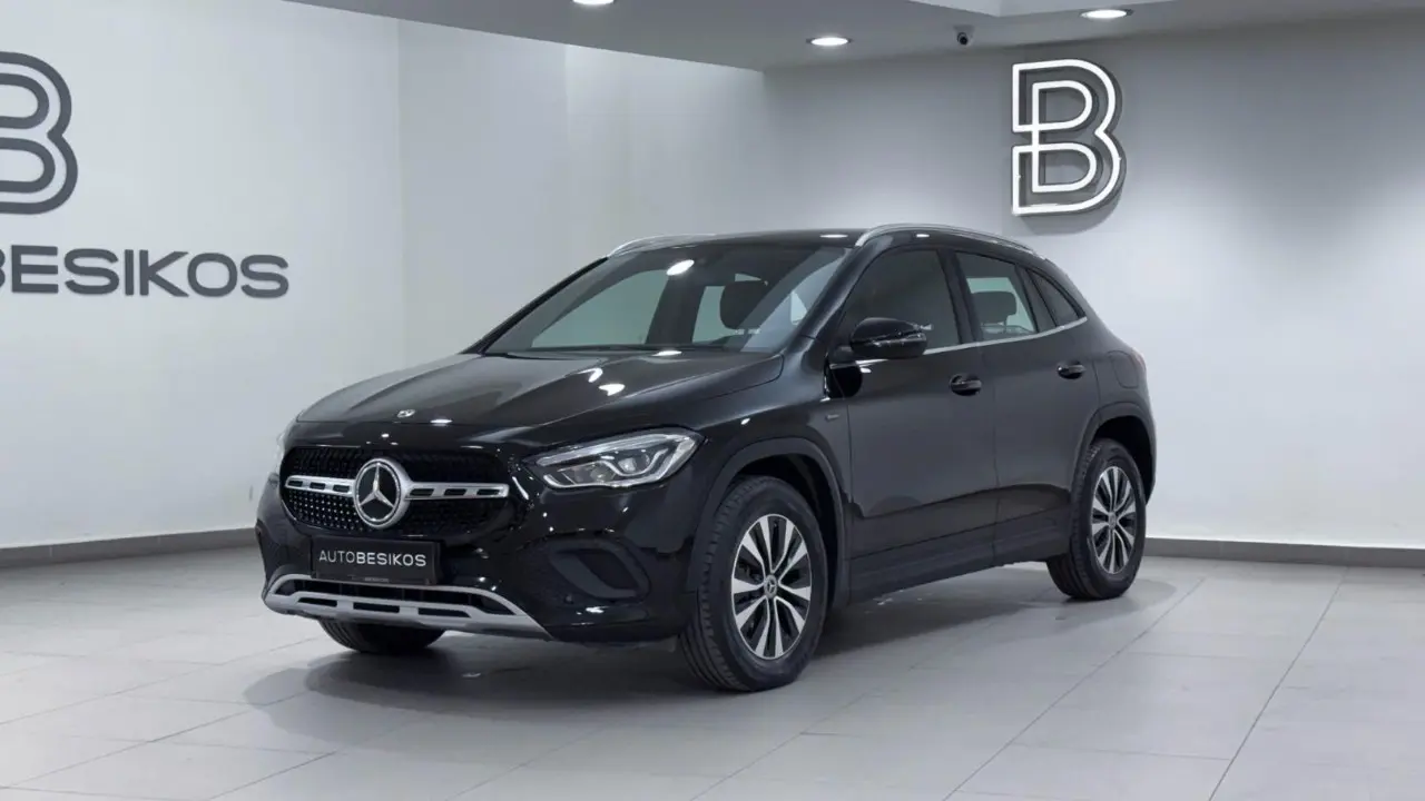 Mercedes-Benz GLA - View 3