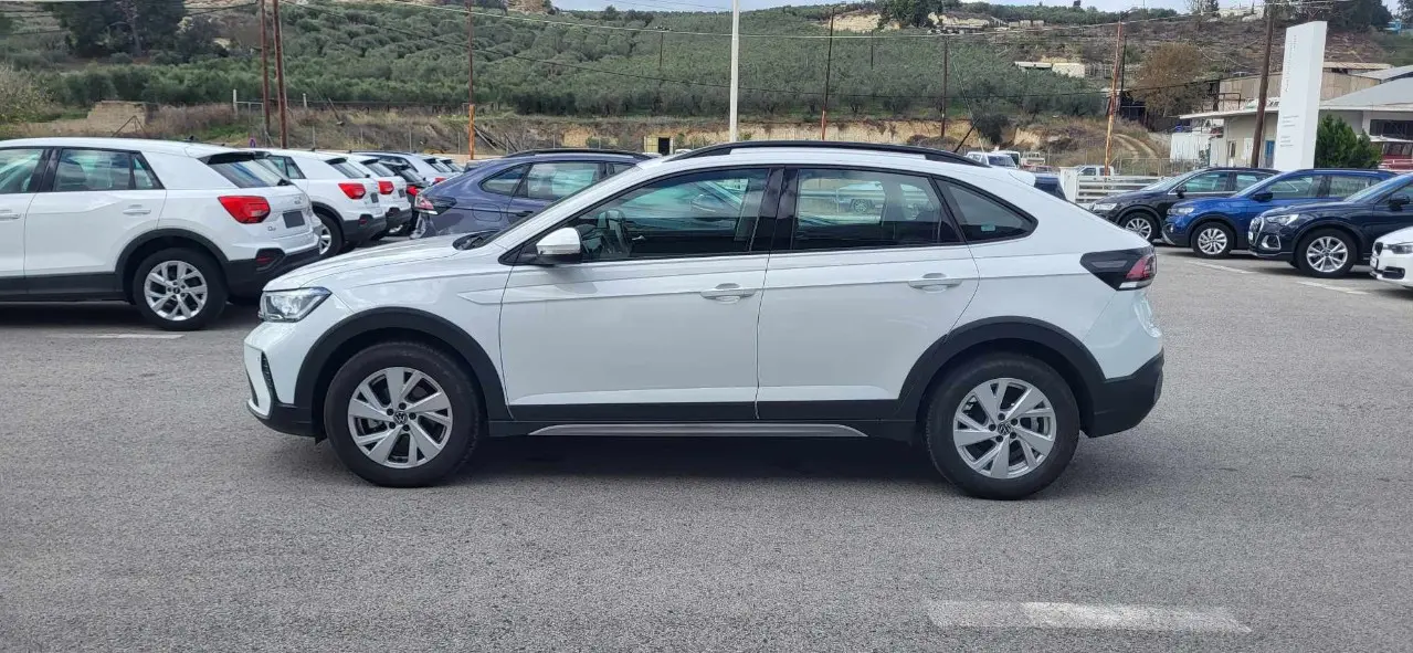 Volkswagen Taigo - View 3