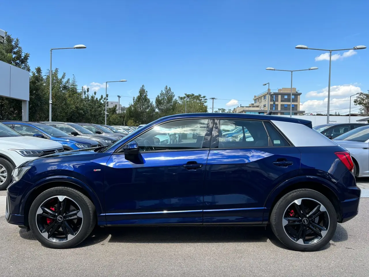 Audi Q2 - View 3
