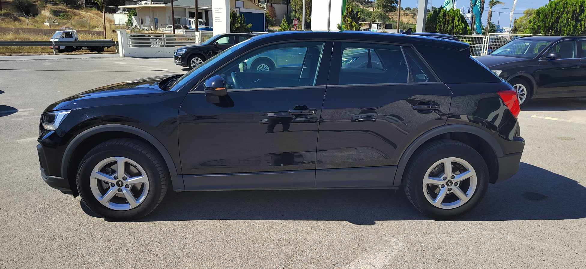 Audi Q2 - View 2