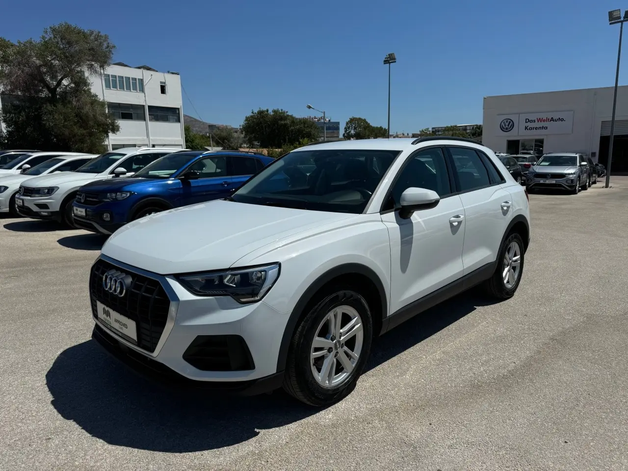 Audi Q3 - View 1