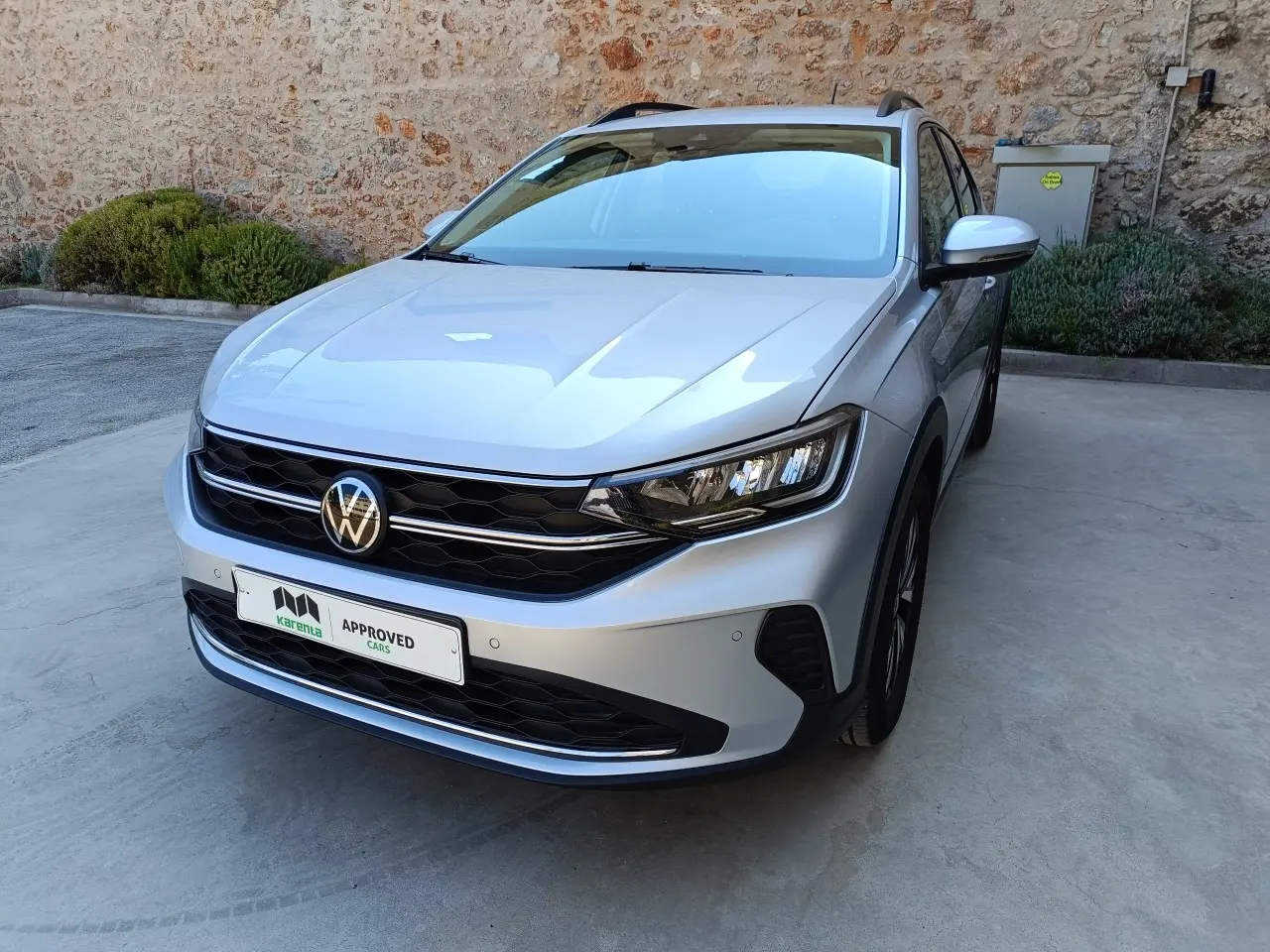 Volkswagen Taigo - View 2