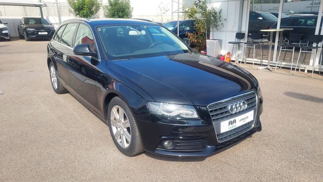 Audi A4 - View 2