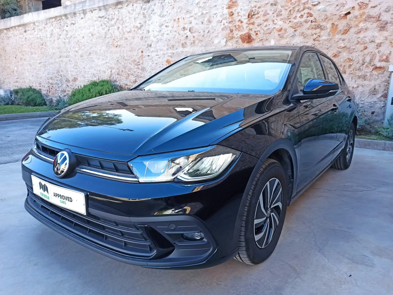 Volkswagen Polo - View 2