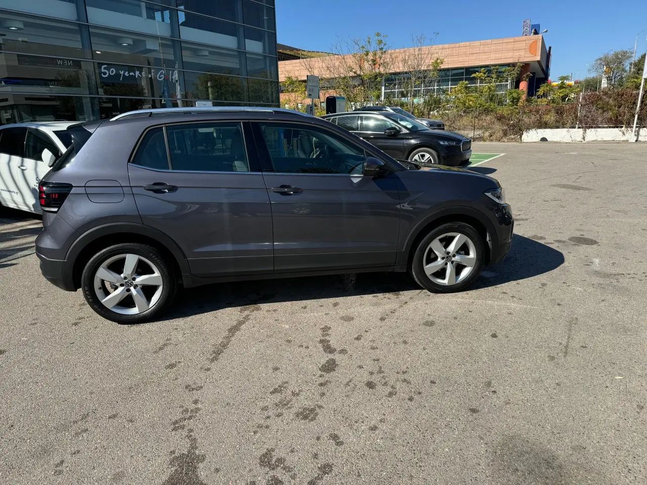 Volkswagen T-Cross - View 3