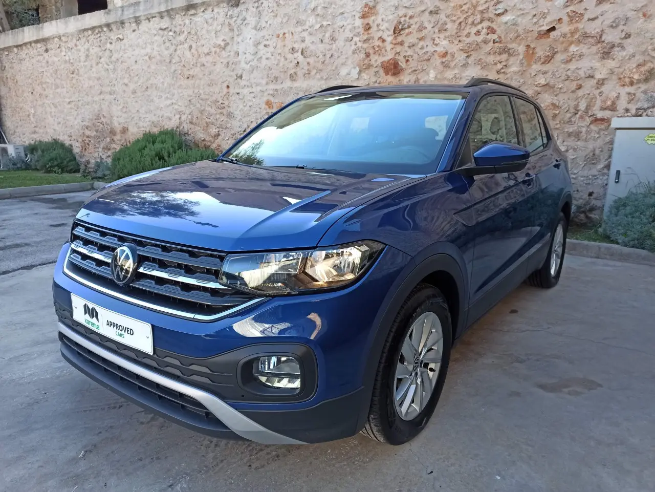 Volkswagen T-Cross - View 2