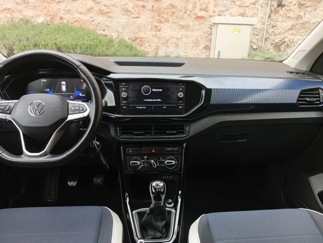 Volkswagen T-Cross - View 3