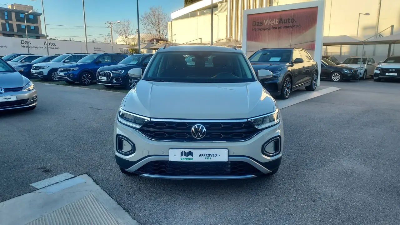 Volkswagen T-Roc - View 1