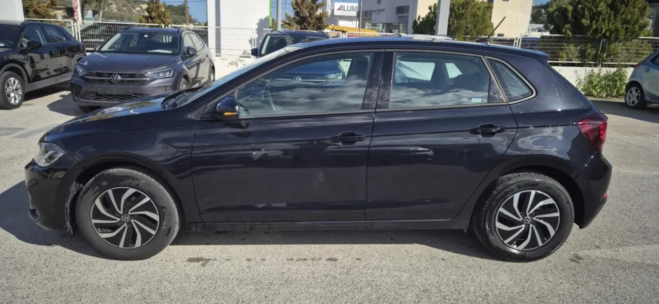 Volkswagen Polo - View 3