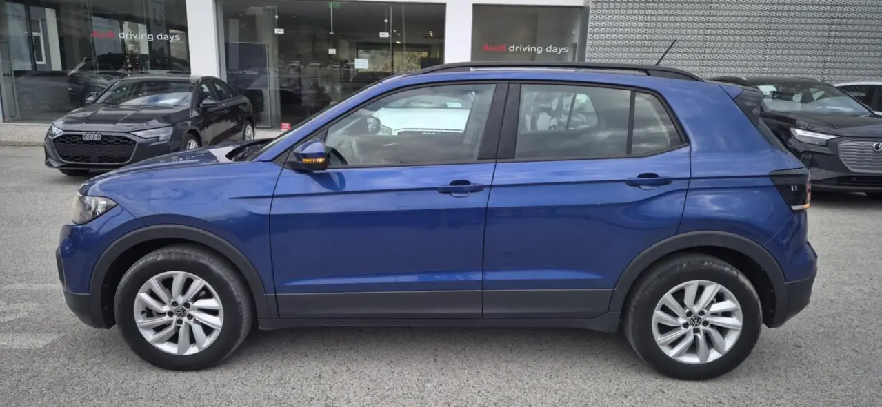 Volkswagen T-Cross - View 3