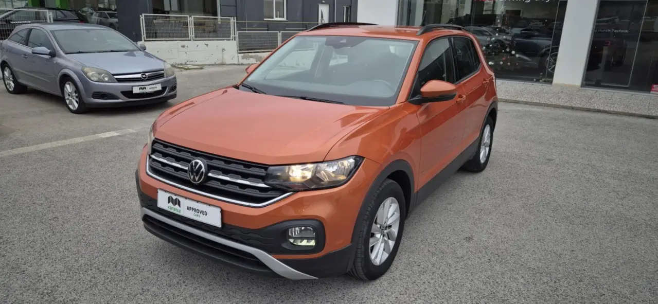 Volkswagen T-Cross - View 2