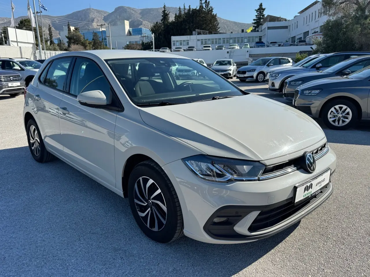 Volkswagen Polo - View 3