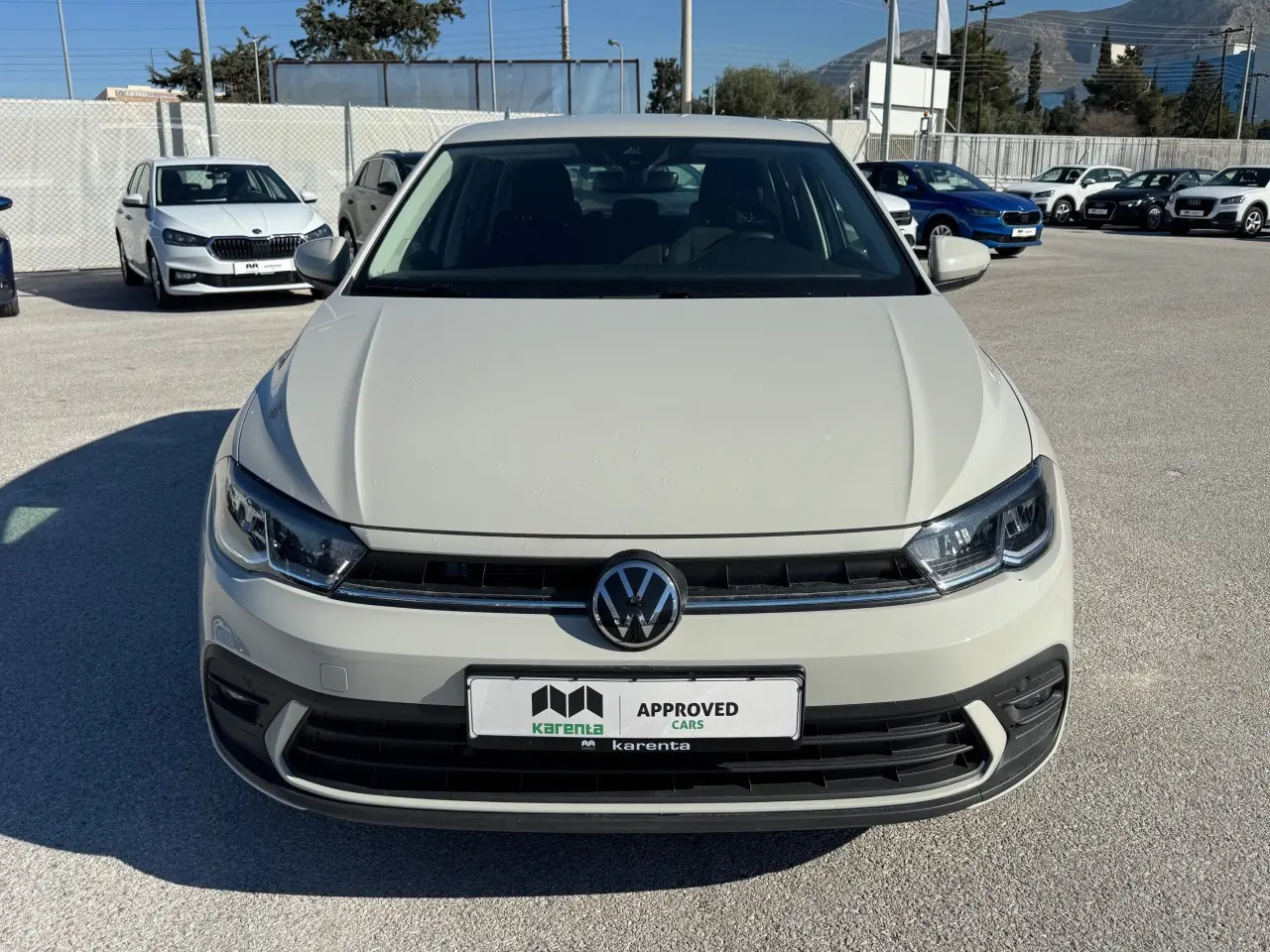Volkswagen Polo - View 2
