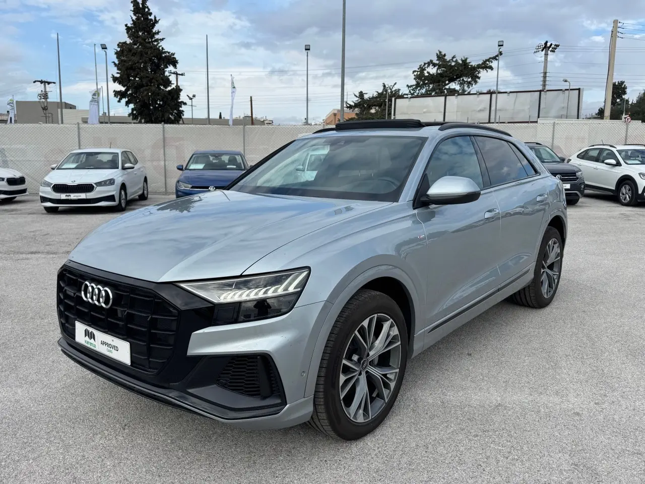 Audi Q8 - View 1