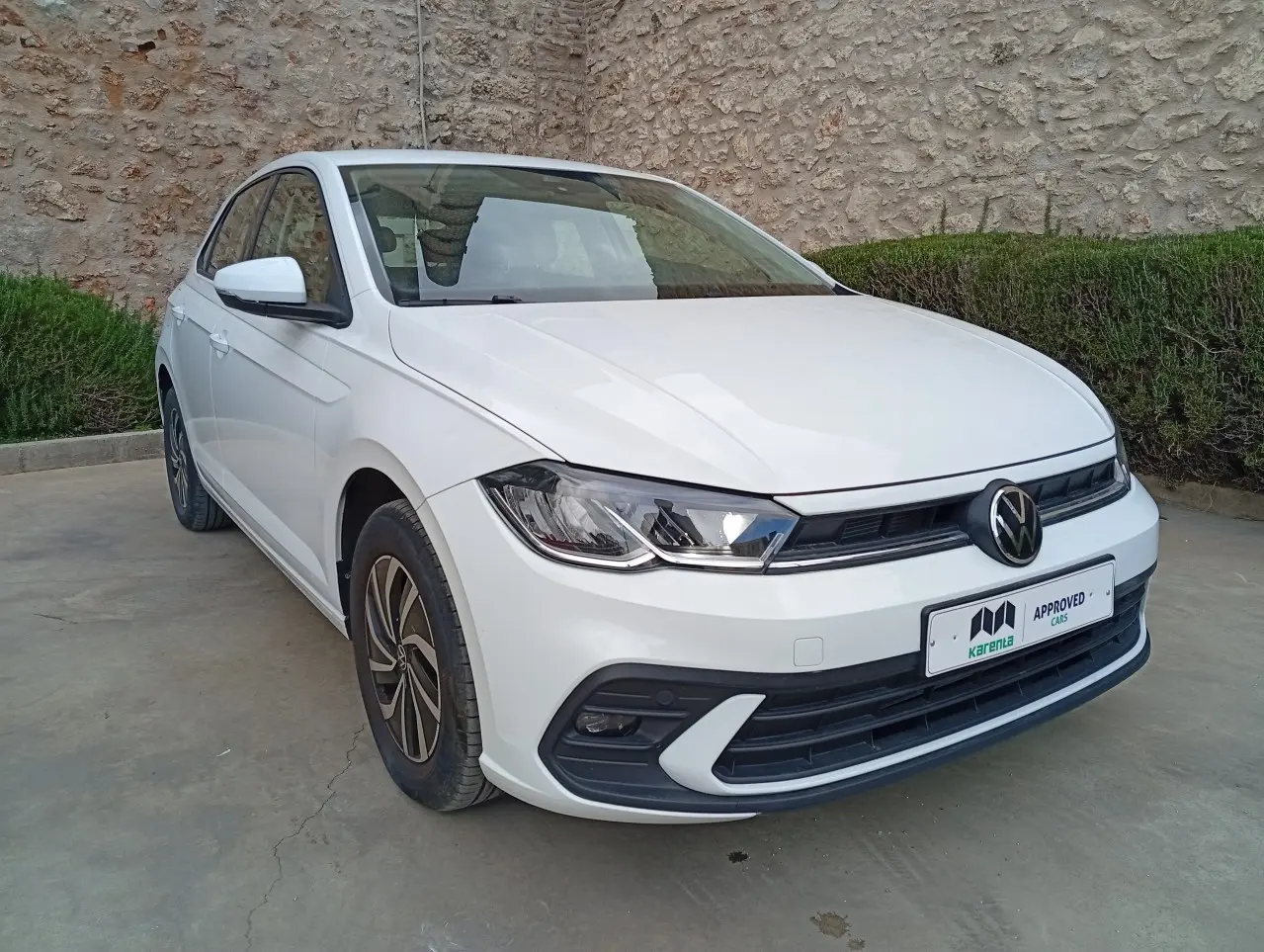 Volkswagen Polo - View 1