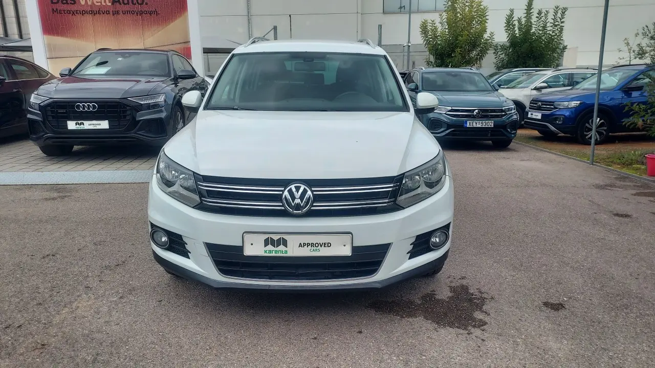 Volkswagen Tiguan - View 3