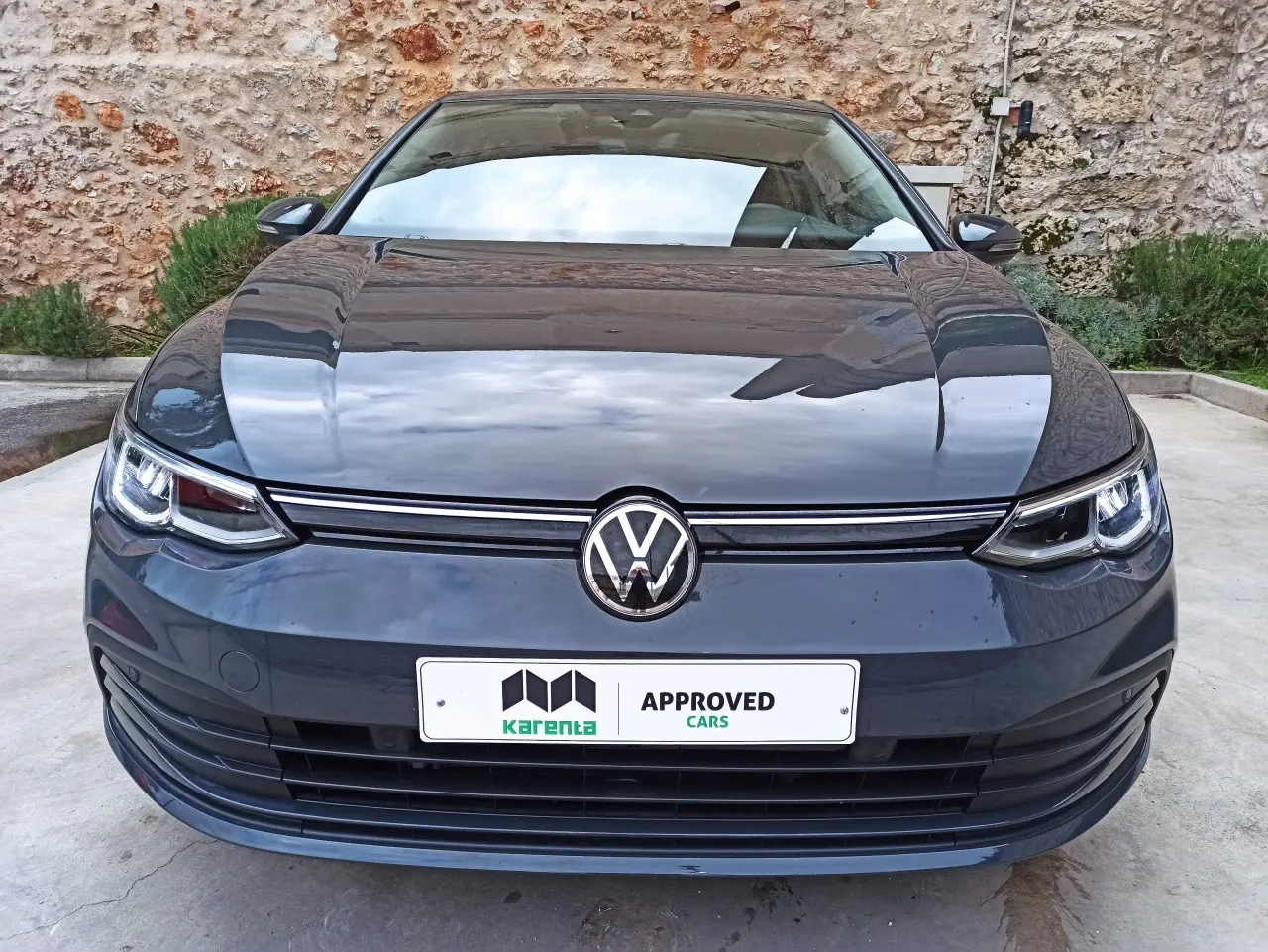 Volkswagen Golf - View 1