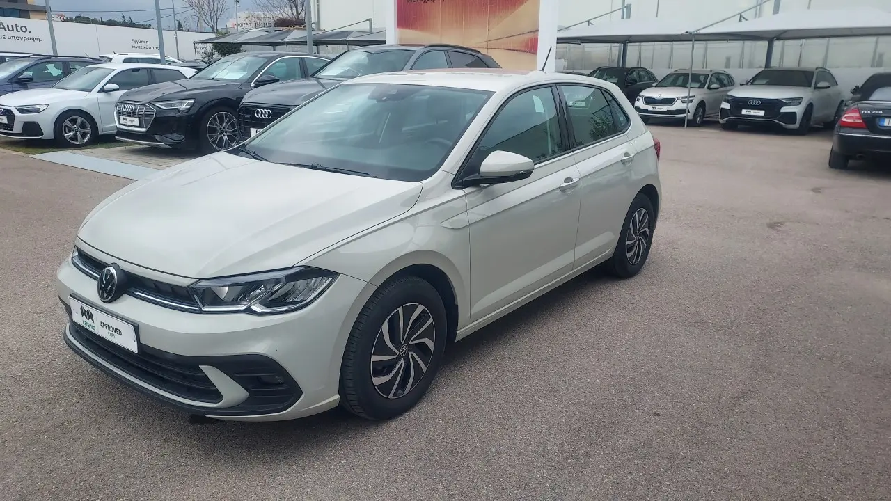 Volkswagen Polo - View 1