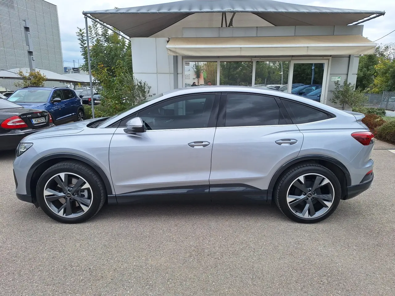 Audi Q4 e-tron - View 3