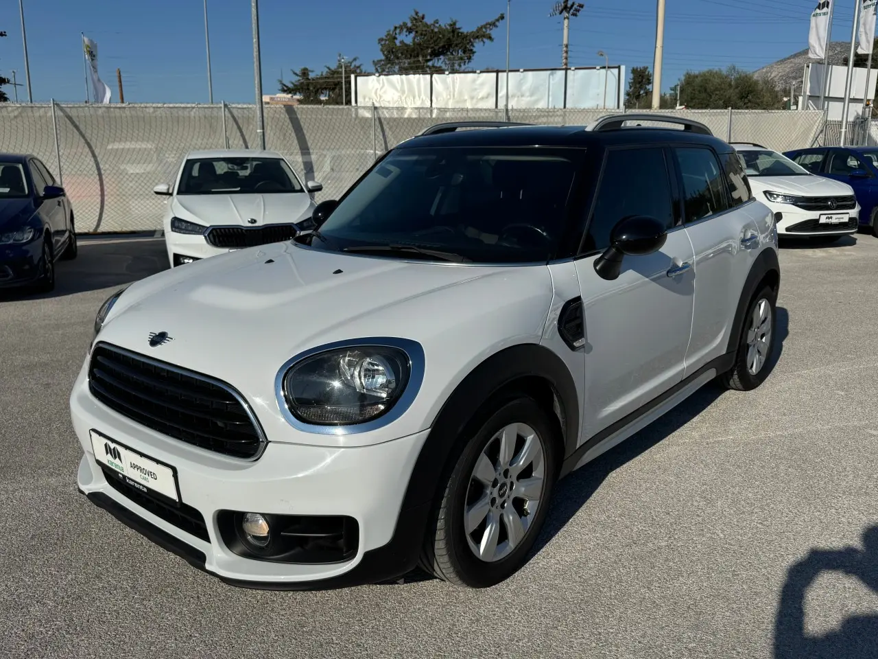 Mini Cooper - View 1