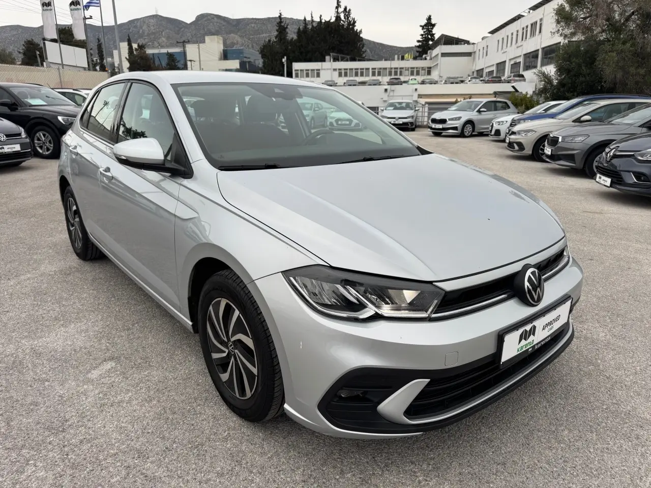 Volkswagen Polo - View 2