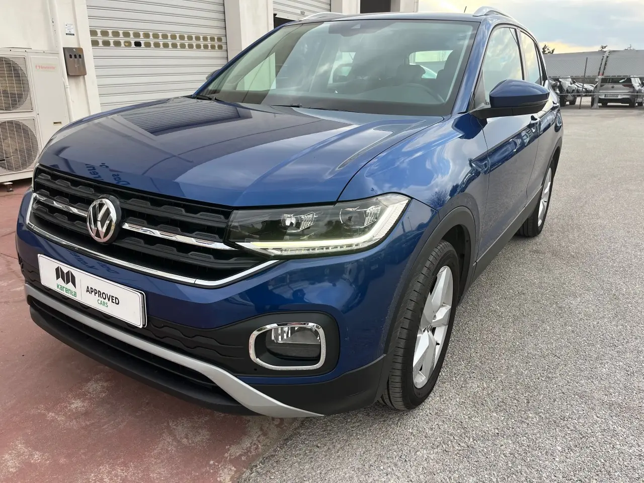 Volkswagen T-Cross - View 3