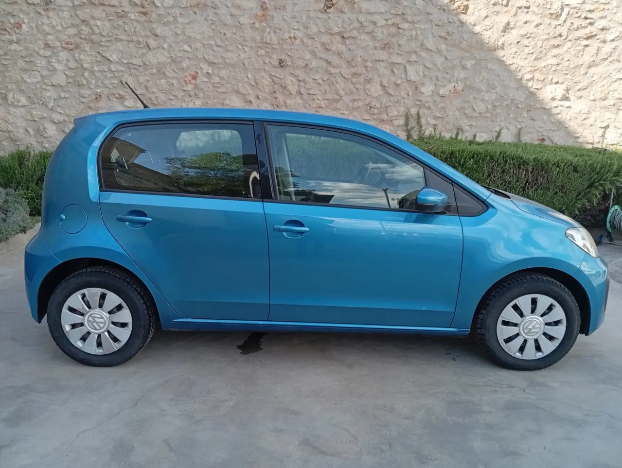Volkswagen Up! - View 2