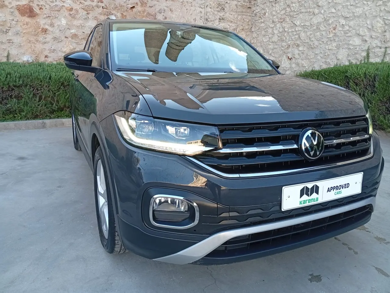 Volkswagen T-Cross - View 2