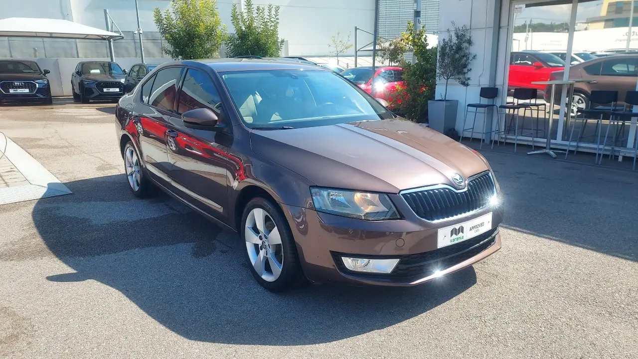 Skoda Octavia - View 2
