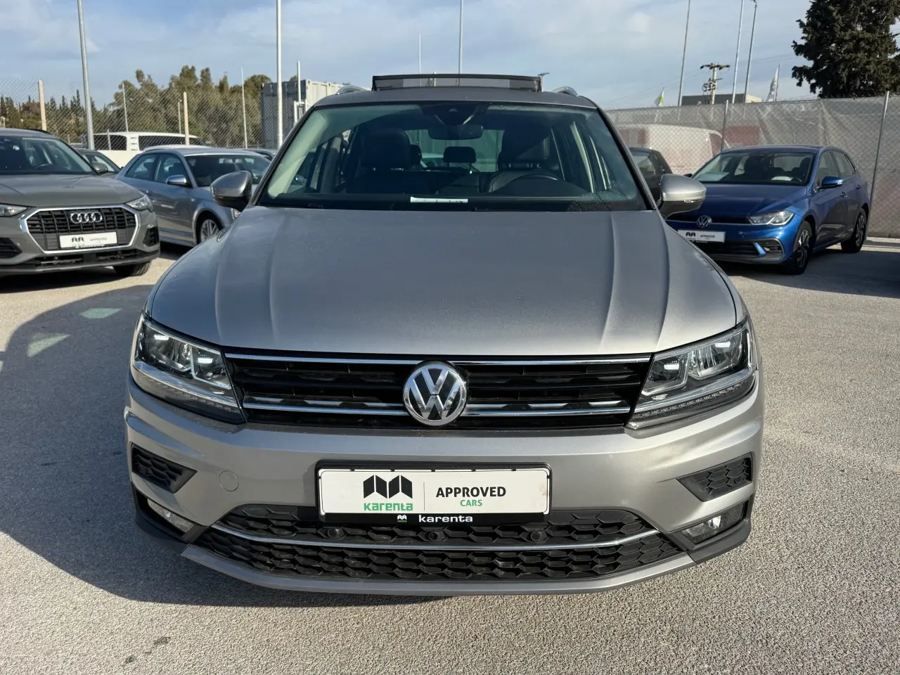 Volkswagen Tiguan - View 2