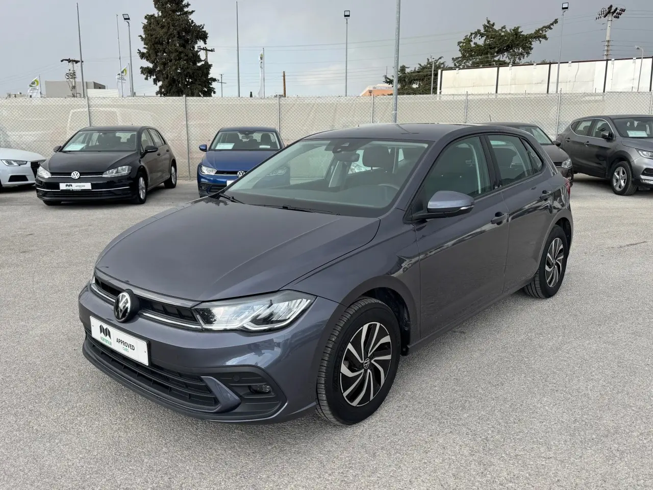 Volkswagen Polo - View 1