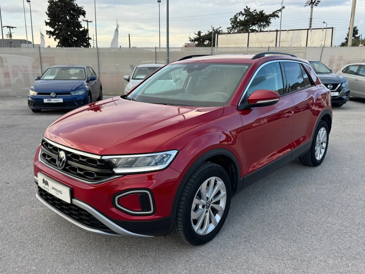 Volkswagen T-Roc - View 1