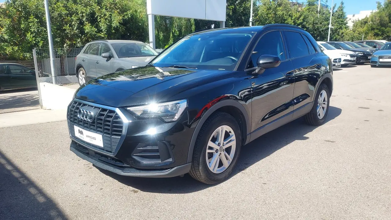 Audi Q3 - View 1