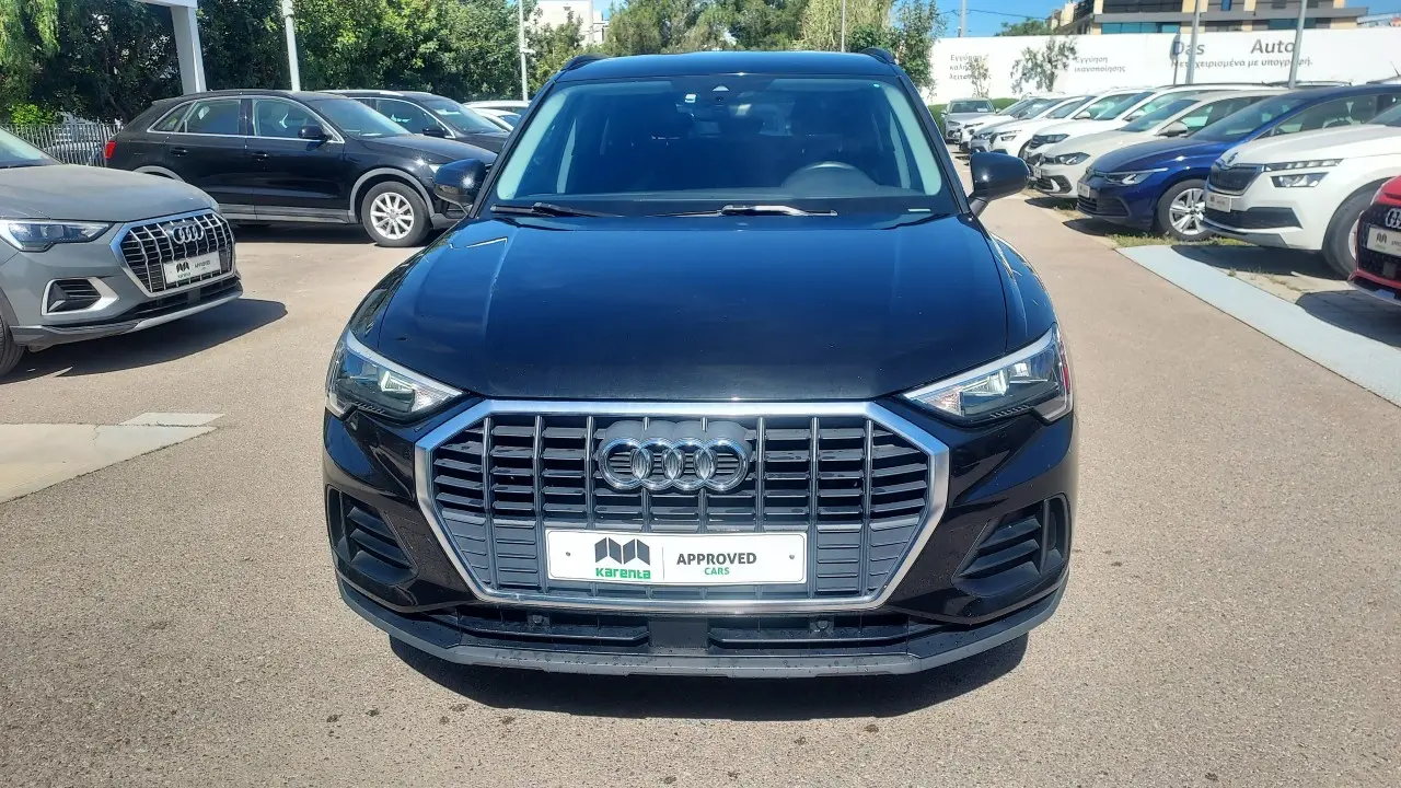 Audi Q3 - View 3