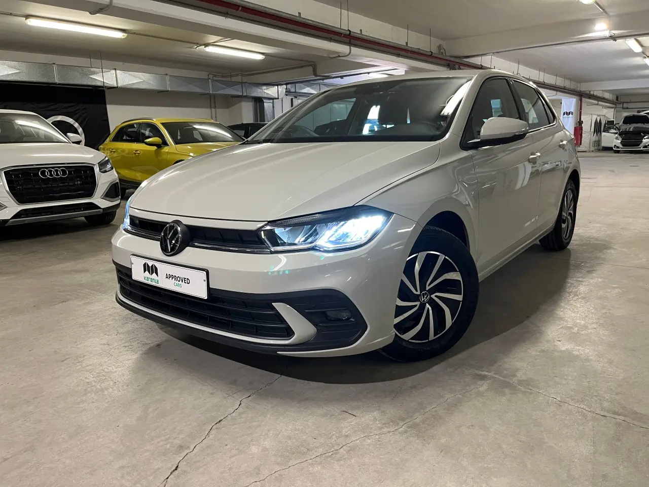 Volkswagen Polo - View 1