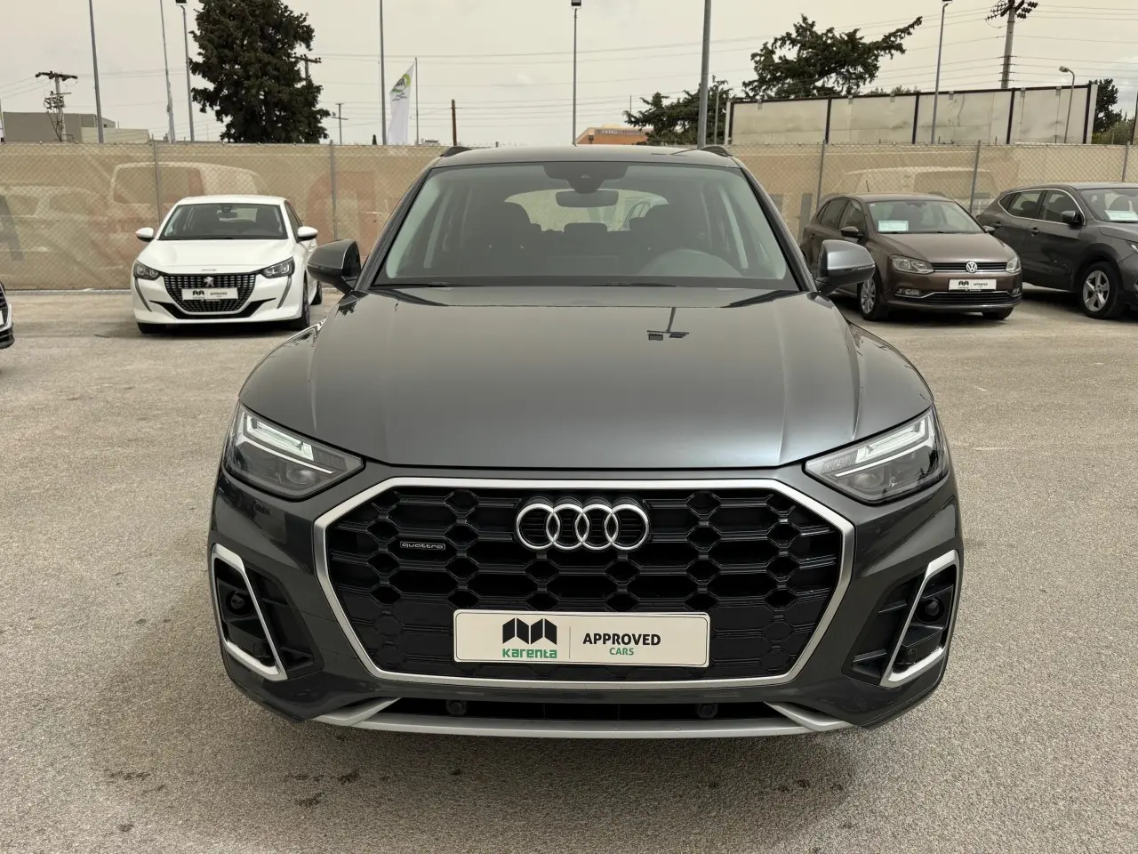 Audi Q5 - View 2